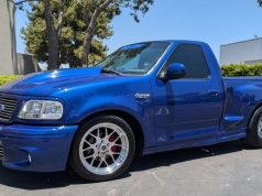 Ford F-150 SVT Lightning และ Ram SRT-10: มูลค่าปัจจุบันของรถกระบะที่เคยเร็วที่สุด